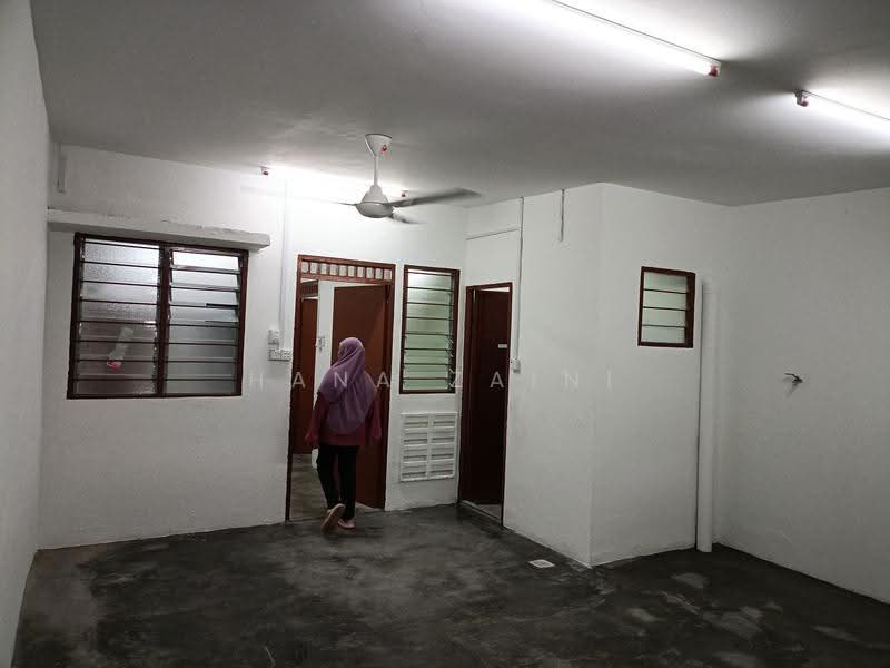 2-storey Terraced House for Rent in Seremban Jaya (Negeri Sembilan) - Hana Zaini - Interior - PropertyGuru.com.my