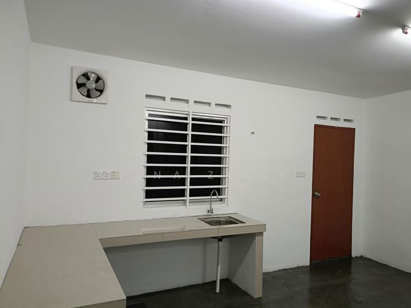 2-storey Terraced House for Rent in Seremban Jaya (Negeri Sembilan) - Hana Zaini - Kitchen - PropertyGuru.com.my