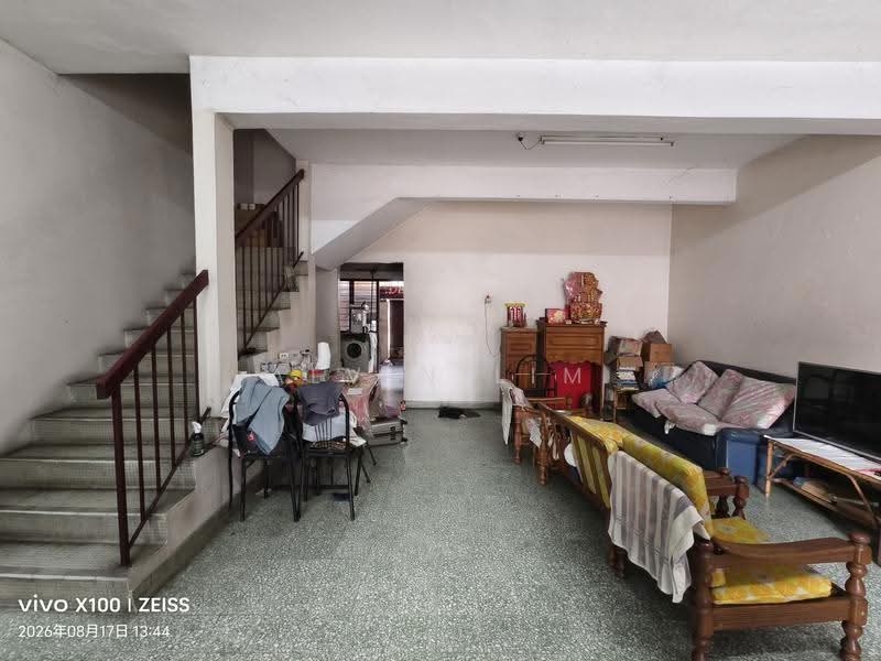 Rumah Teres 2-Tingkat untuk Dijual di Taman Berkeley (Klang) - Alvin Lim - Living Room - PropertyGuru.com.my