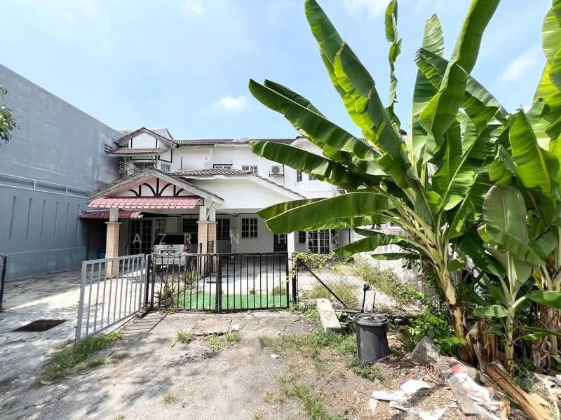 Terraced House for Sale in Puncak Alam (Selangor) - Nazrin Hakimin - Exterior - PropertyGuru.com.my