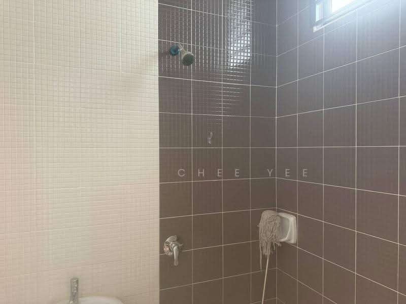 Cluster House for Rent in Iskandar Puteri (Nusajaya) (Johor) - Chew Chee Yee - Bathroom - PropertyGuru.com.my