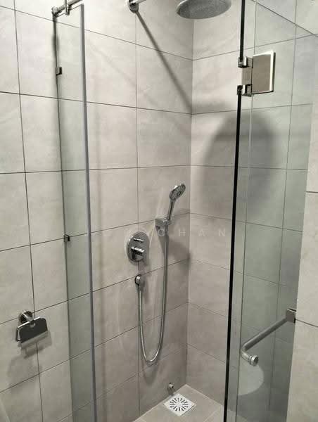 Service Residence for Sale at Dorsett Waterfront Subang - Joe Chan - Bathroom - PropertyGuru.com.my