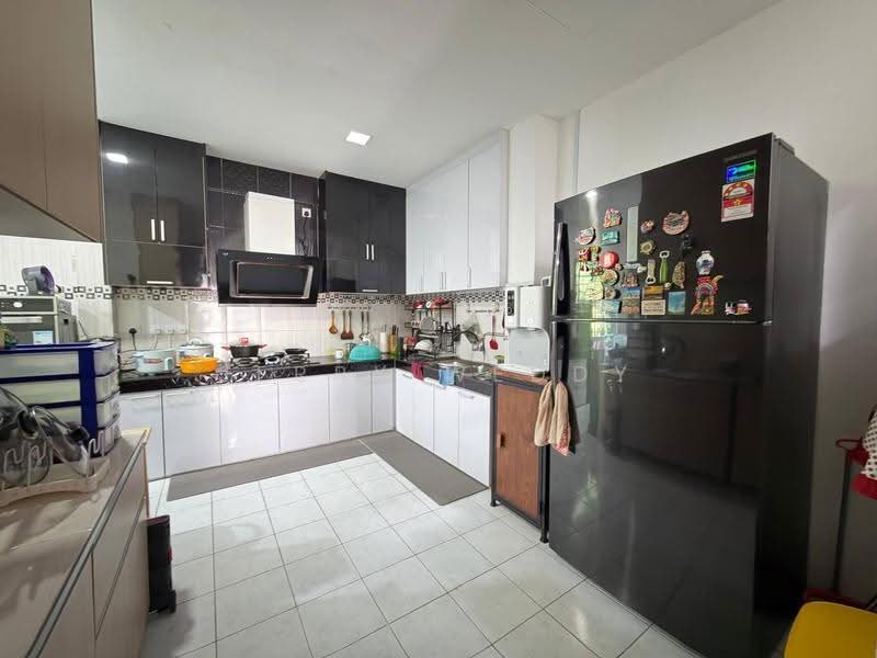 2-storey Terraced House for Sale in Kinarut (Papar) - Jerry Weddy - Kitchen - PropertyGuru.com.my