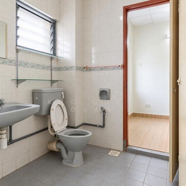 Terraced House for Sale in TAMAN PUCHONG UTAMA (Puchong) - Kho Chng Guan - Bathroom - PropertyGuru.com.my