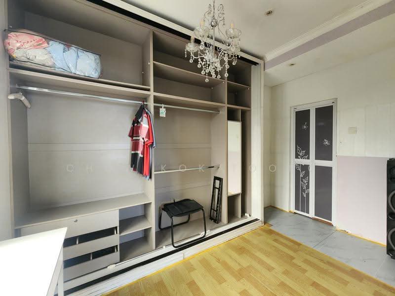 Semi-Detached House for Sale in Taman Mahkota Mutiara (Cheras) - Chow Kok Toong - Master Bedroom - PropertyGuru.com.my