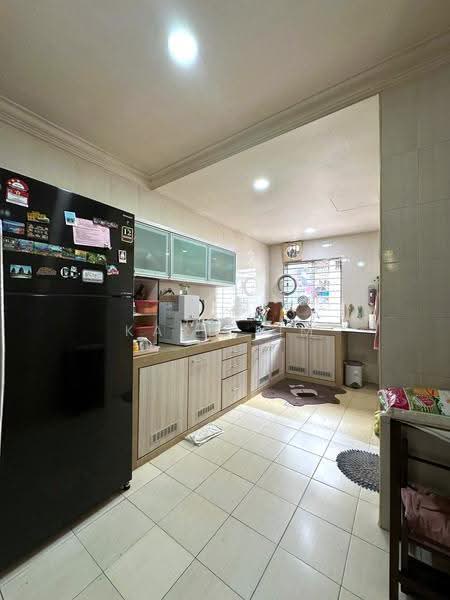 2-storey Terraced House for Sale in Taman Seri Austin (Tebrau) - Karl Lim - Kitchen - PropertyGuru.com.my