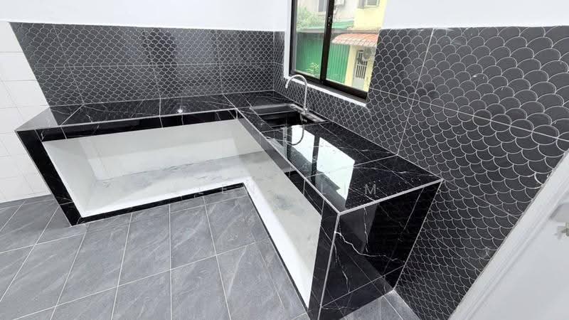 2-storey Terraced House for Sale in Skudai (Johor) - Elena Lim - Kitchen - PropertyGuru.com.my
