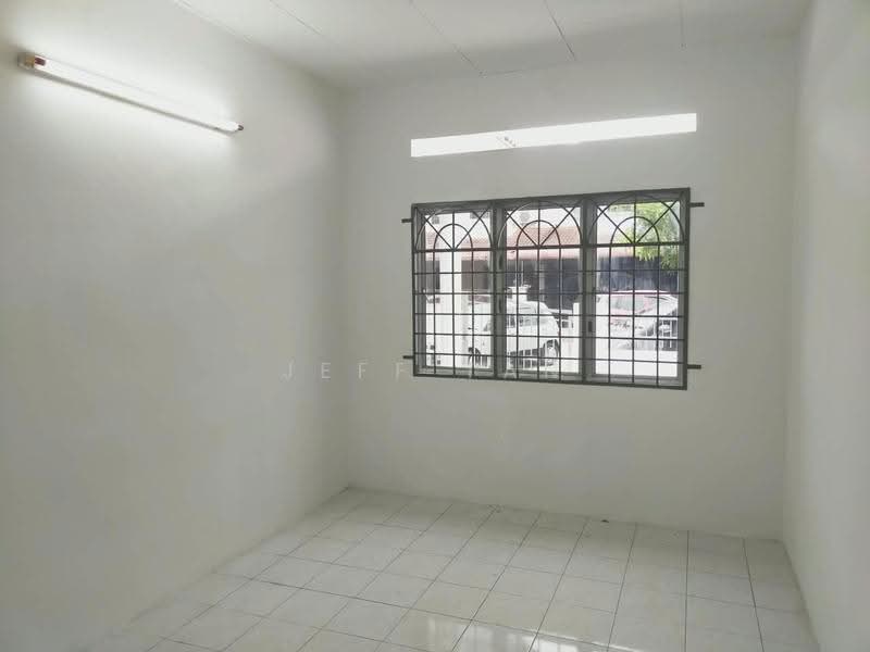 1-storey Terraced House for Sale in Taman Desa Pengkalan (Lahat) - Jeff Tan - Interior - PropertyGuru.com.my