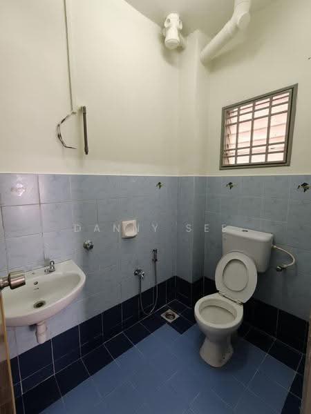 2-storey Terraced House for Rent in Bandar Indahpura (Kulai) - Danny See - Bathroom - PropertyGuru.com.my