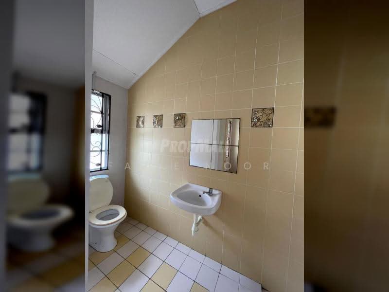 Rumah Teres 2-Tingkat untuk Dijual di Denai Alam (Shah Alam) - Fazie Noor - Bathroom - PropertyGuru.com.my