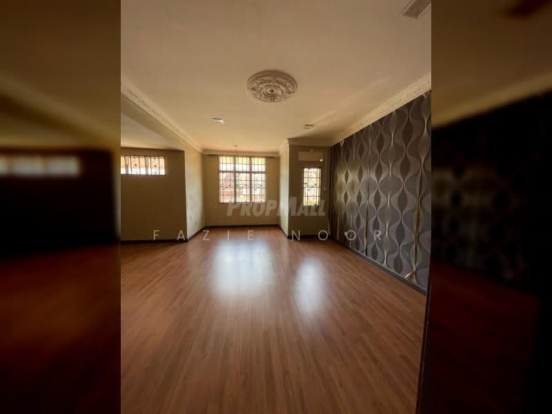 Rumah Teres 2-Tingkat untuk Dijual di Denai Alam (Shah Alam) - Fazie Noor - Living Room - PropertyGuru.com.my