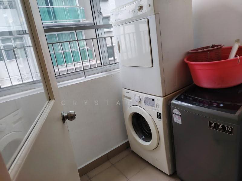 Kediaman Servis untuk Disewa di Solaris Dutamas - Crystal Yap - Balcony - PropertyGuru.com.my