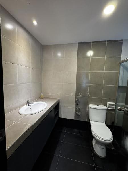 Kondominium untuk Disewa di Armanee Terrace II - Ivan Kok - Bathroom - PropertyGuru.com.my