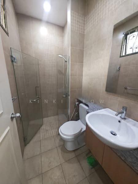 Cluster House for Rent in Taman Adda Heights (Tebrau) - Kinki Teow - Bathroom - PropertyGuru.com.my