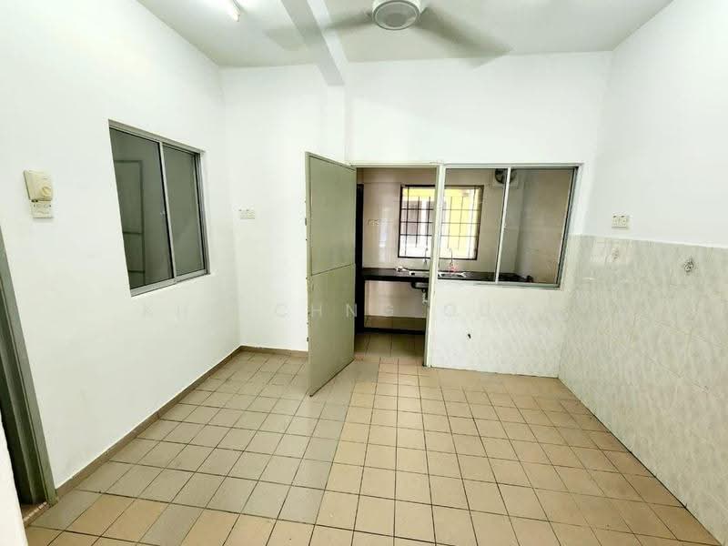 Rumah Teres 2-Tingkat untuk Dijual di TAMAN PUCHONG UTAMA (Puchong) - Kho Chng Guan - PropertyGuru.com.my