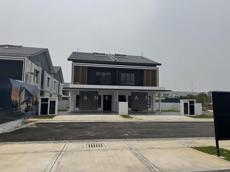 Rumah Kluster untuk Dijual di 16 Sierra (Puchong) - Tank Tan - Exterior - PropertyGuru.com.my