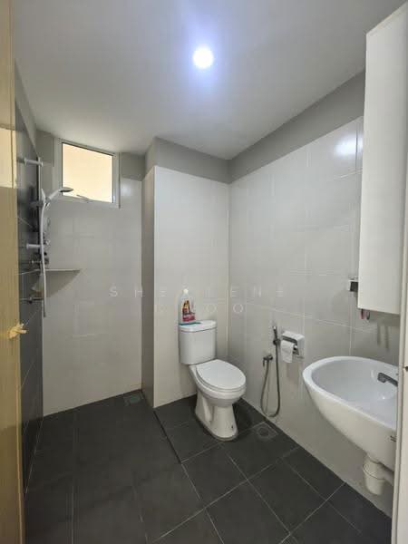 Kondominium untuk Dijual di Mahsuri Square - Sherlene Choo - Bathroom - PropertyGuru.com.my