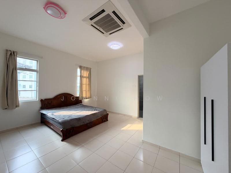 Semi-Detached House for Rent in Taman Limbongan Jaya (Klebang) - Joanne How - Bedroom - PropertyGuru.com.my