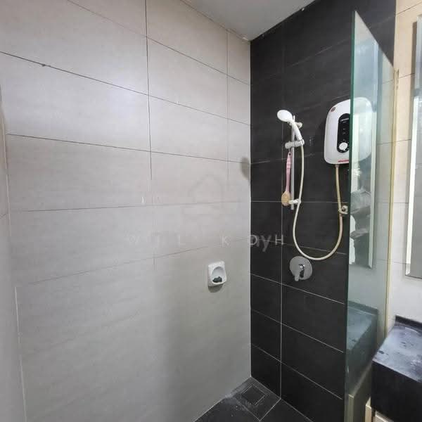 Condominium for Rent at Queensville - Wil Koh - Bathroom - PropertyGuru.com.my
