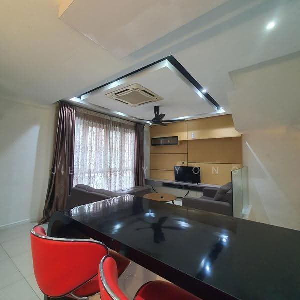 4-storey Terraced House for Rent in Batu 9 (Cheras) - Jeremy Yong - Living Room - PropertyGuru.com.my