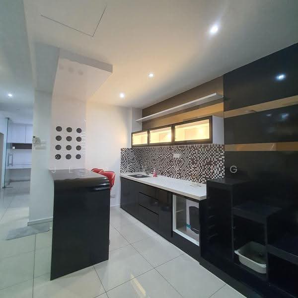 4-storey Terraced House for Rent in Batu 9 (Cheras) - Jeremy Yong - Kitchen - PropertyGuru.com.my