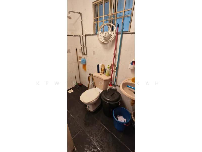 Apartment for Sale at Sutramas - Kewin Poon Kah Wei - Bathroom - PropertyGuru.com.my