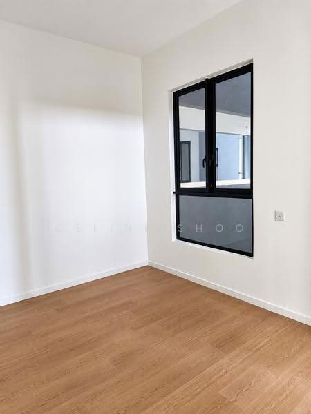 Kediaman Servis untuk Dijual di Quaver Residence - Celine Shoo - PropertyGuru.com.my