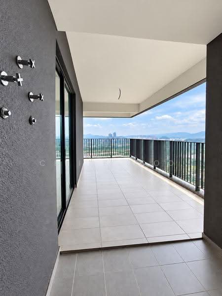 Kediaman Servis untuk Dijual di Quaver Residence - Celine Shoo - Balcony - PropertyGuru.com.my