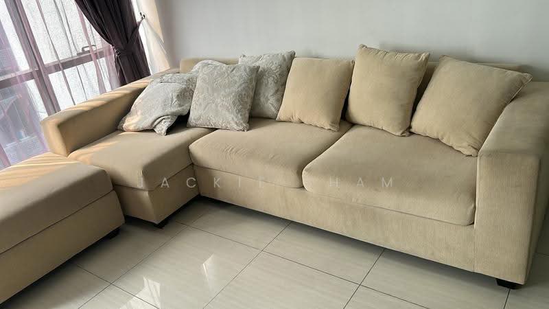 Kediaman Servis untuk Disewa di The Elements - Jackie Cham - Living Room - PropertyGuru.com.my