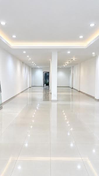 Shop / Office for Rent in Taman Overseas Union (Taman Oug) (Jalan Klang Lama (Old Klang Road)) - Calynn Yoong - Interior - PropertyGuru.com.my