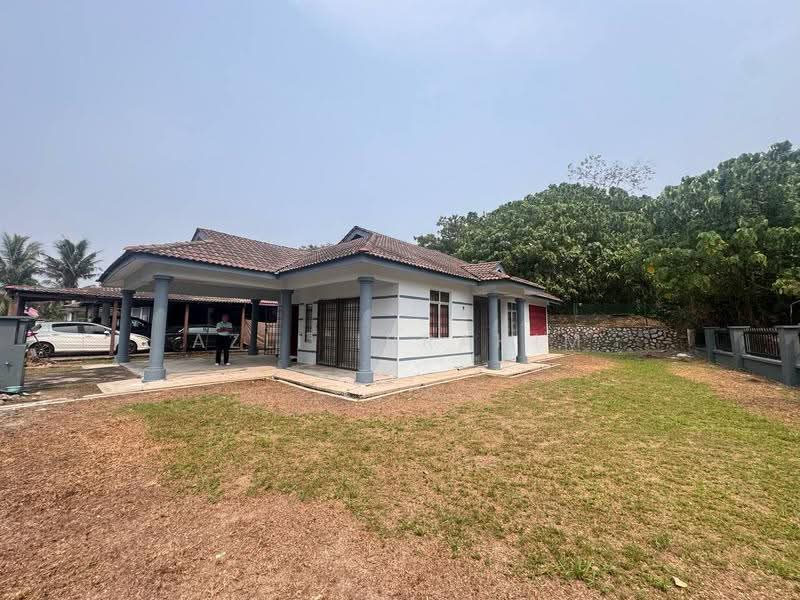 Bungalow House for Sale in Taman Tasik Semenyih (Semenyih) - Azli Ibrahim - Exterior - PropertyGuru.com.my