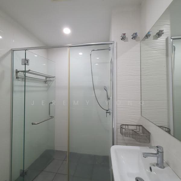 4-storey Terraced House for Rent in Taman Segar (Cheras) - Jeremy Yong - Bathroom - PropertyGuru.com.my