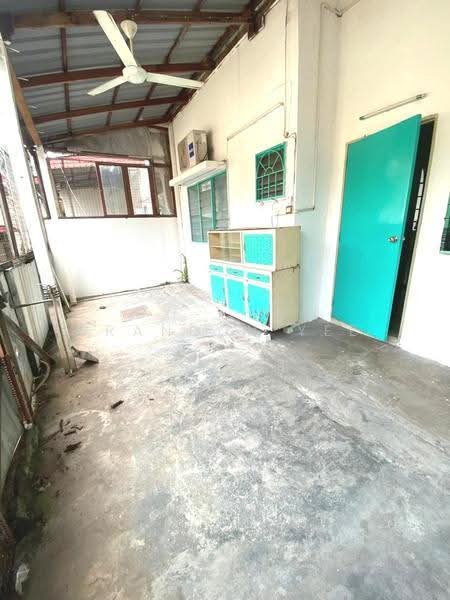 2-storey Terraced House for Rent in Taman Bukit Serdang (Seri Kembangan) - Brandon Yee - Balcony - PropertyGuru.com.my