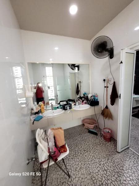 Bungalow House for Sale in Taman Bukit Minyak Permai (Bukit Mertajam) - FU HOW - Bathroom - PropertyGuru.com.my