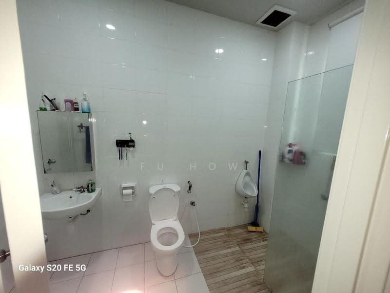 Bungalow House for Sale in Taman Bukit Minyak Permai (Bukit Mertajam) - FU HOW - Bathroom - PropertyGuru.com.my
