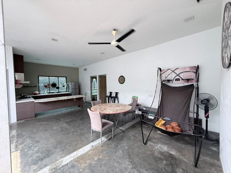 Rumah Banglo untuk Disewa di Kelapa Sawit (Kulai) - Henry Pang - Kitchen - PropertyGuru.com.my
