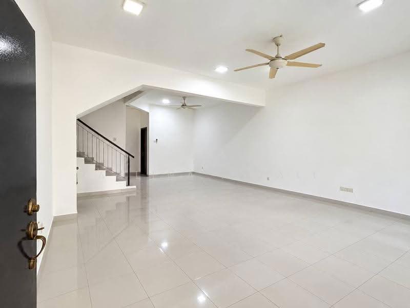 2-storey Terraced House for Sale in Bandar Rinching (Semenyih) - Razlina Razali - Living Room - PropertyGuru.com.my