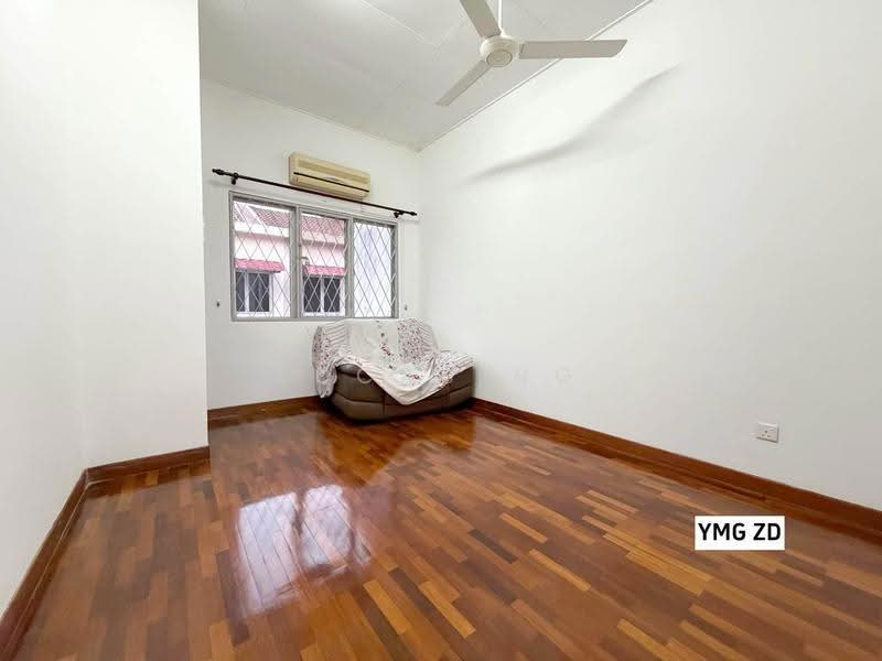 2-storey Terraced House for Sale in Bandar Botanic (Klang) - Lucas Ng - Living Room - PropertyGuru.com.my