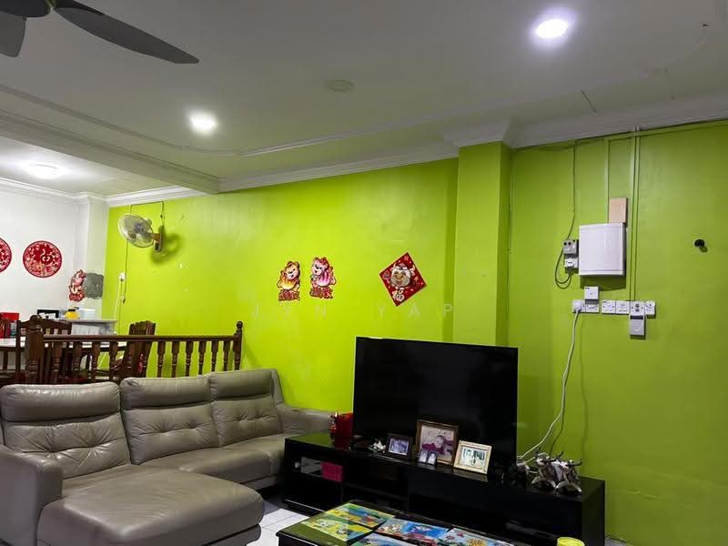 2-storey Terraced House for Sale in Seri Kuantan (Kuantan) - Jyn Yap - Living Room - PropertyGuru.com.my