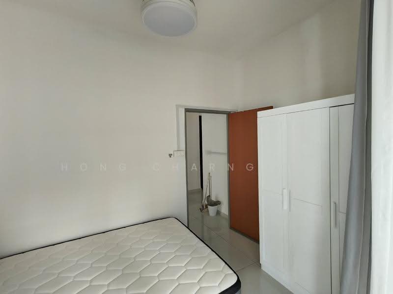 Condominium for Rent at Kings Bay @ Country Garden Danga Bay - Hong Charng Lee - Bedroom - PropertyGuru.com.my