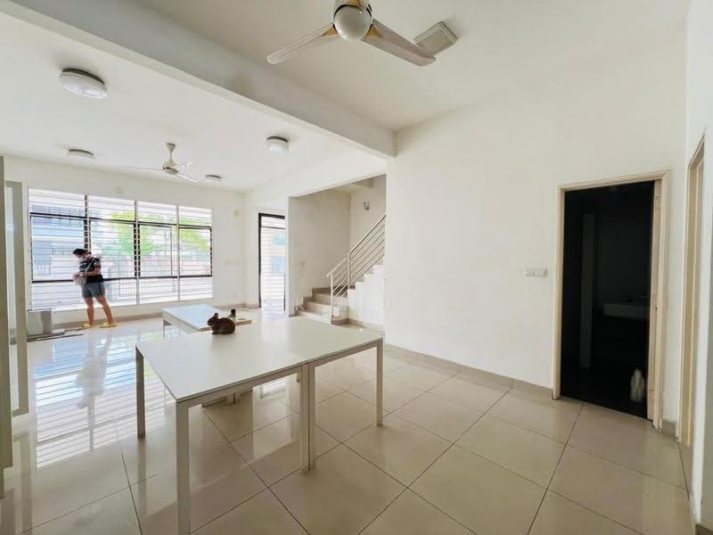 2-storey Terraced House for Sale in M Residence (Rawang) - SK Luk - Living Room - PropertyGuru.com.my