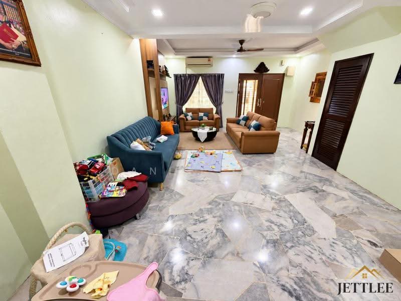 Rumah Teres 2-Tingkat untuk Dijual di Taman Klang Utama (Kapar) - Daniel Kok - Living Room - PropertyGuru.com.my