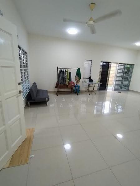 Rumah Teres 2-Tingkat untuk Dijual di Bandar Mahkota Cheras (Cheras) - Syazue Wanie - Living Room - PropertyGuru.com.my