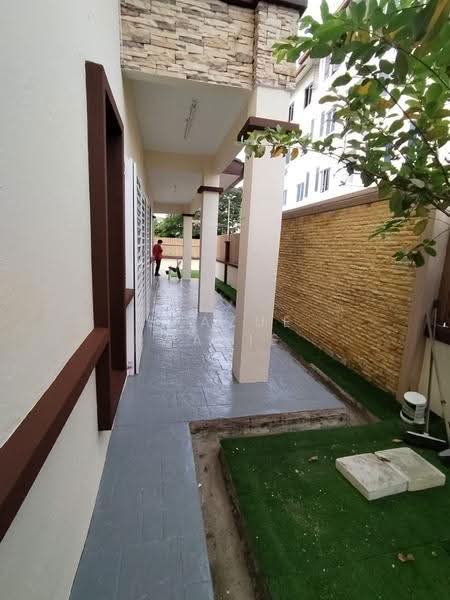 Rumah Teres 2-Tingkat untuk Dijual di Bandar Mahkota Cheras (Cheras) - Syazue Wanie - Exterior - PropertyGuru.com.my