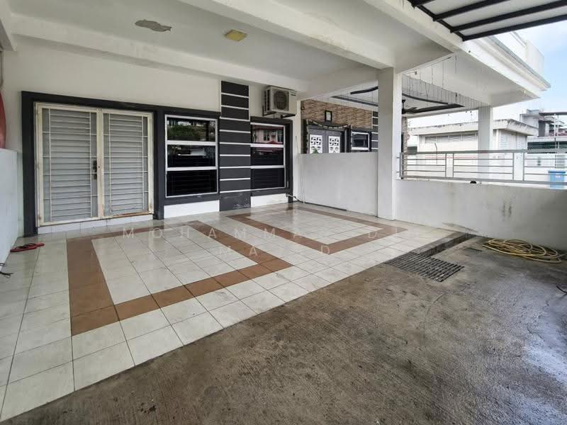 Rumah Teres 2-Tingkat untuk Dijual di Taman Dato' Hormat (Telok Panglima Garang) - Mohammad Din Majid - Exterior - PropertyGuru.com.my