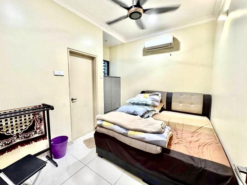 2-storey Terraced House for Sale in Alam Sari (Bangi) - Shafiq Amerudin - Bedroom - PropertyGuru.com.my