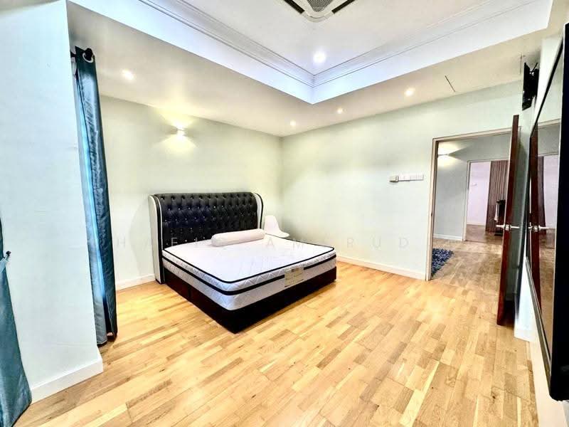2-storey Terraced House for Sale in Alam Sari (Bangi) - Shafiq Amerudin - Bedroom - PropertyGuru.com.my