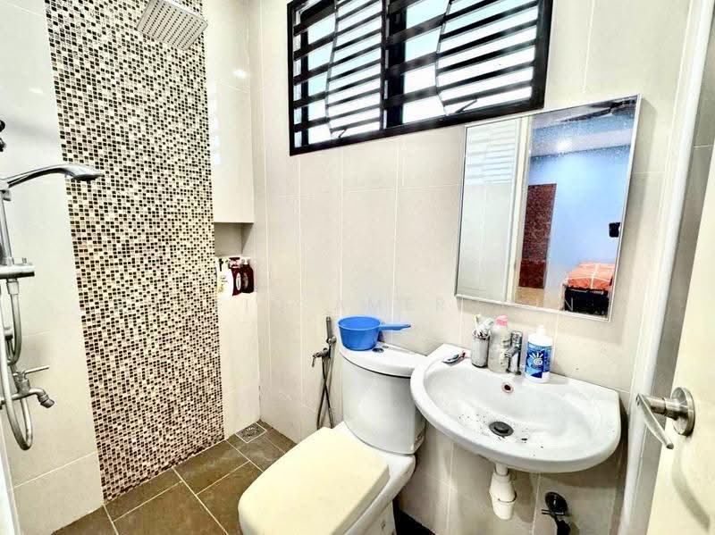 2-storey Terraced House for Sale in Alam Sari (Bangi) - Shafiq Amerudin - Bathroom - PropertyGuru.com.my
