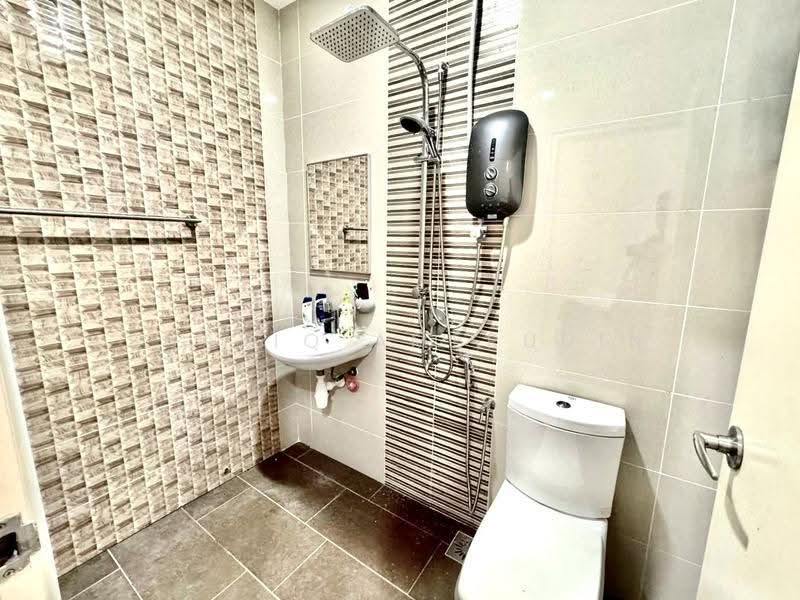 2-storey Terraced House for Sale in Alam Sari (Bangi) - Shafiq Amerudin - Bathroom - PropertyGuru.com.my