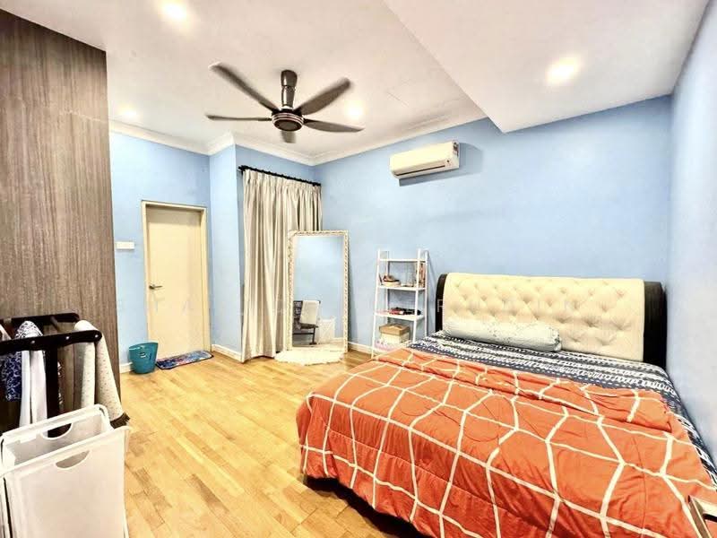 2-storey Terraced House for Sale in Alam Sari (Bangi) - Shafiq Amerudin - Bedroom - PropertyGuru.com.my